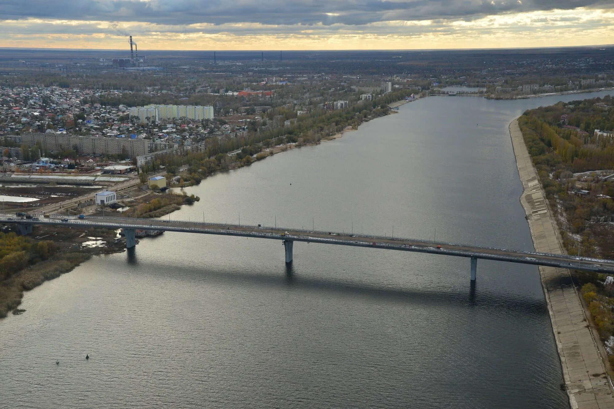 Балаково фото. Новый мост Балаково Саратовской области. Мост Победы Балаково. Город Балаково мост Победы. Балаково мост через Волгу.