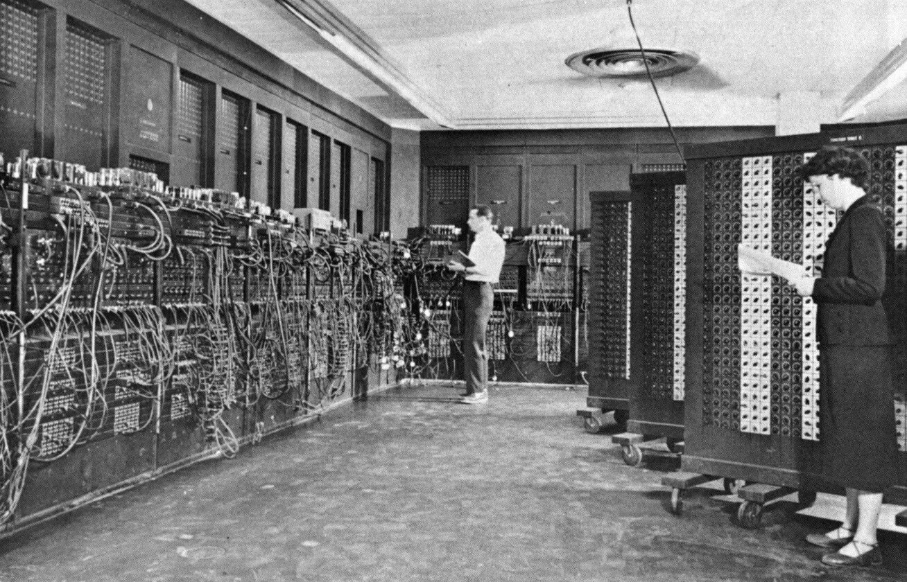 Где и когда была построена первая эвм. Eniac США 1946 Г. Компьютер ЭНИАК 1946. 1 ЭВМ ЭНИАК. ЭВМ первого поколения ЭНИАК.