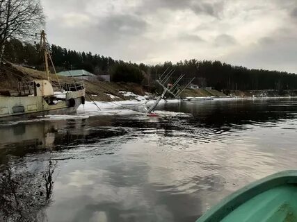 Паром бурная