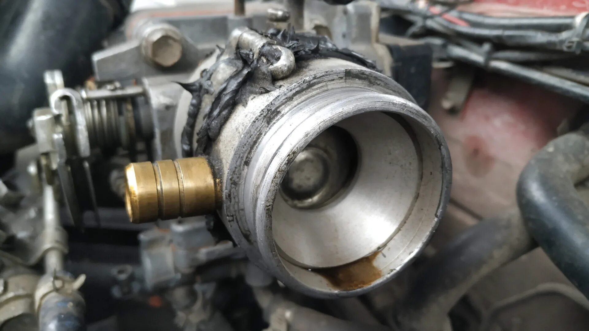 Датчик холостого хода пежо 407 2. Датчик холостого хода лачетти 1. Дроссельная заслонка двигателя ваз 21179. Хендай матрикс датчик холостого хода. Диаметр дроссельной заслонки калина 2 спорт.