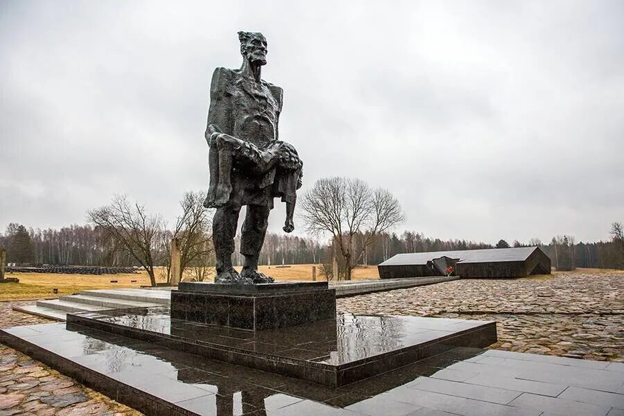 Мемориал Хатынь. Хатынь памятник. Мемориал Хатынь в Белоруссии. Деревня Хатынь.