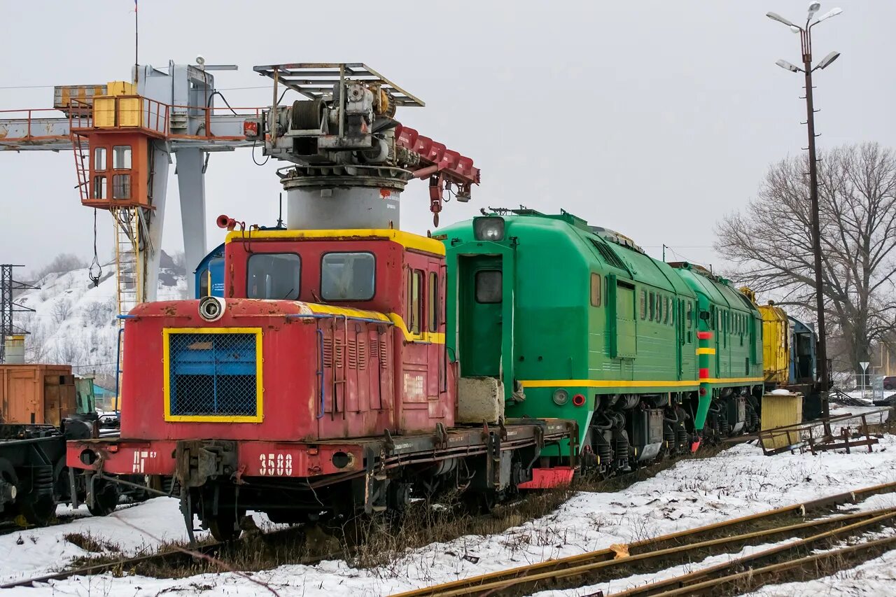 Автодрезина ДГКУ модель. Мотовоз ДГКУ. ДГКУ-1764. Локомотив ДГКУ. Электровоз тянет