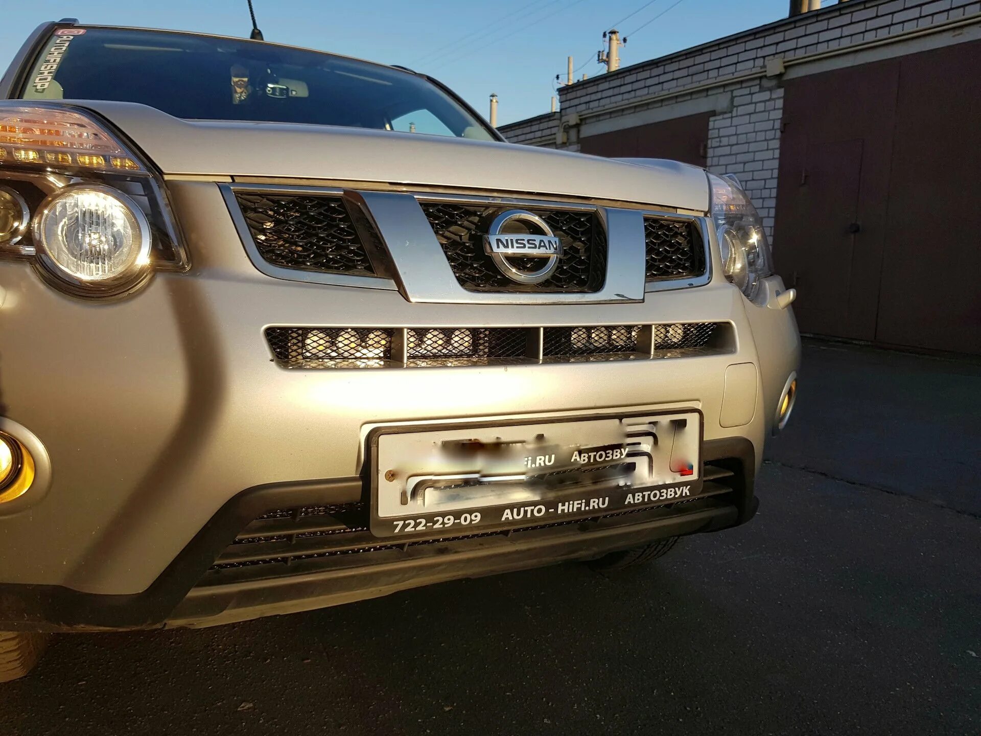 Дхо террано. Nissan x-Trail t31. Светодиодная балка Nissan x Trail t31. Ниссан х-Трейл т31 золотистый. Nissan x-Trail t31 Раптор.