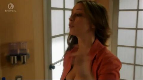 Previous: Jennifer Love Hewitt Cleavage Client List HD S02E08.ts_snapshot_0...