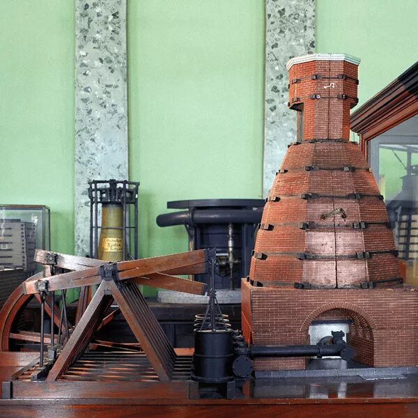 Доменная печь средневековья. ). Доменный завод. Доменная печь (xii в. Домны - плавильные печи средневековья.