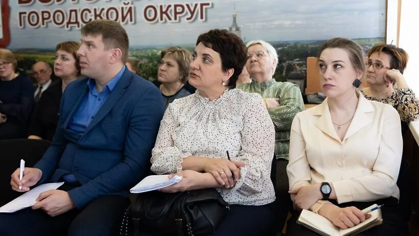 Директор 9 гимназии. Образование волоколамск. Образование волоколамск. Школа 2 волоколамск здание. Путинская школа.