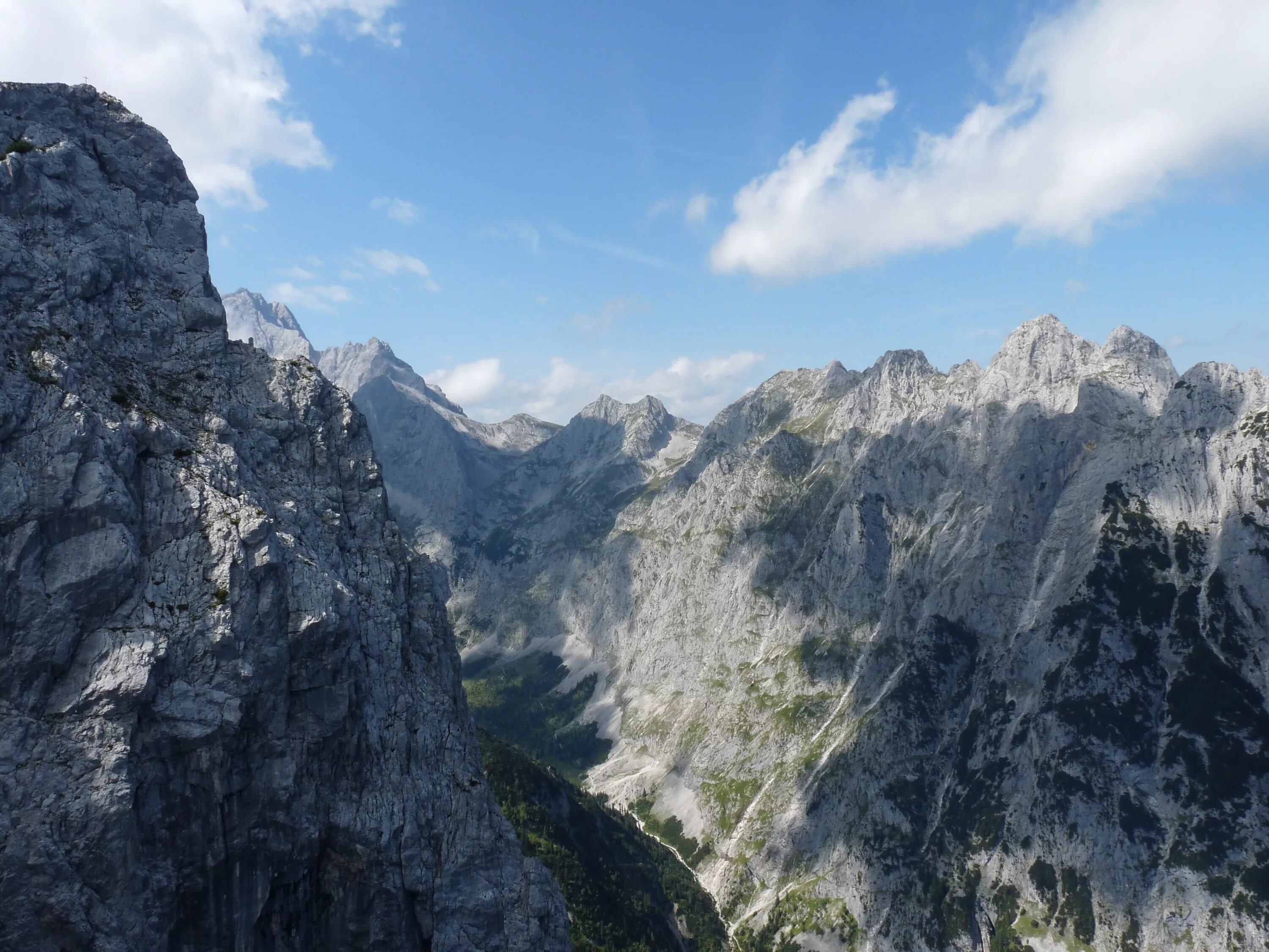 Как называется горная цепь. Гора таллы. цепь горы. mountain grau magno.