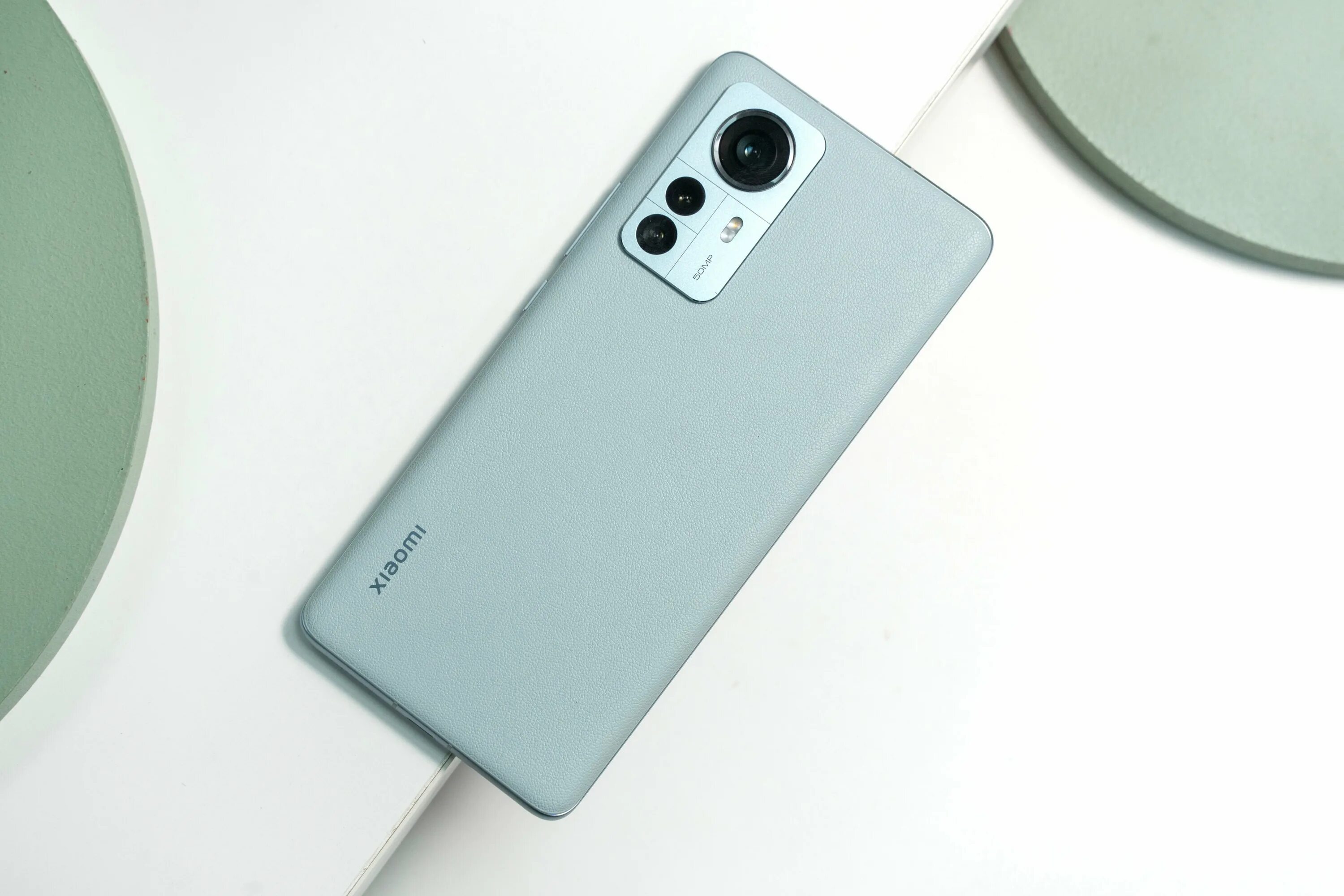 Xiaomi 12 Pro. Xiaomi 12 и Xiaomi 12 Pro. Флагман Xiaomi 12 Pro 2022. Xiaomi 12 Pro зеленый. Xiaomi 13 pro green