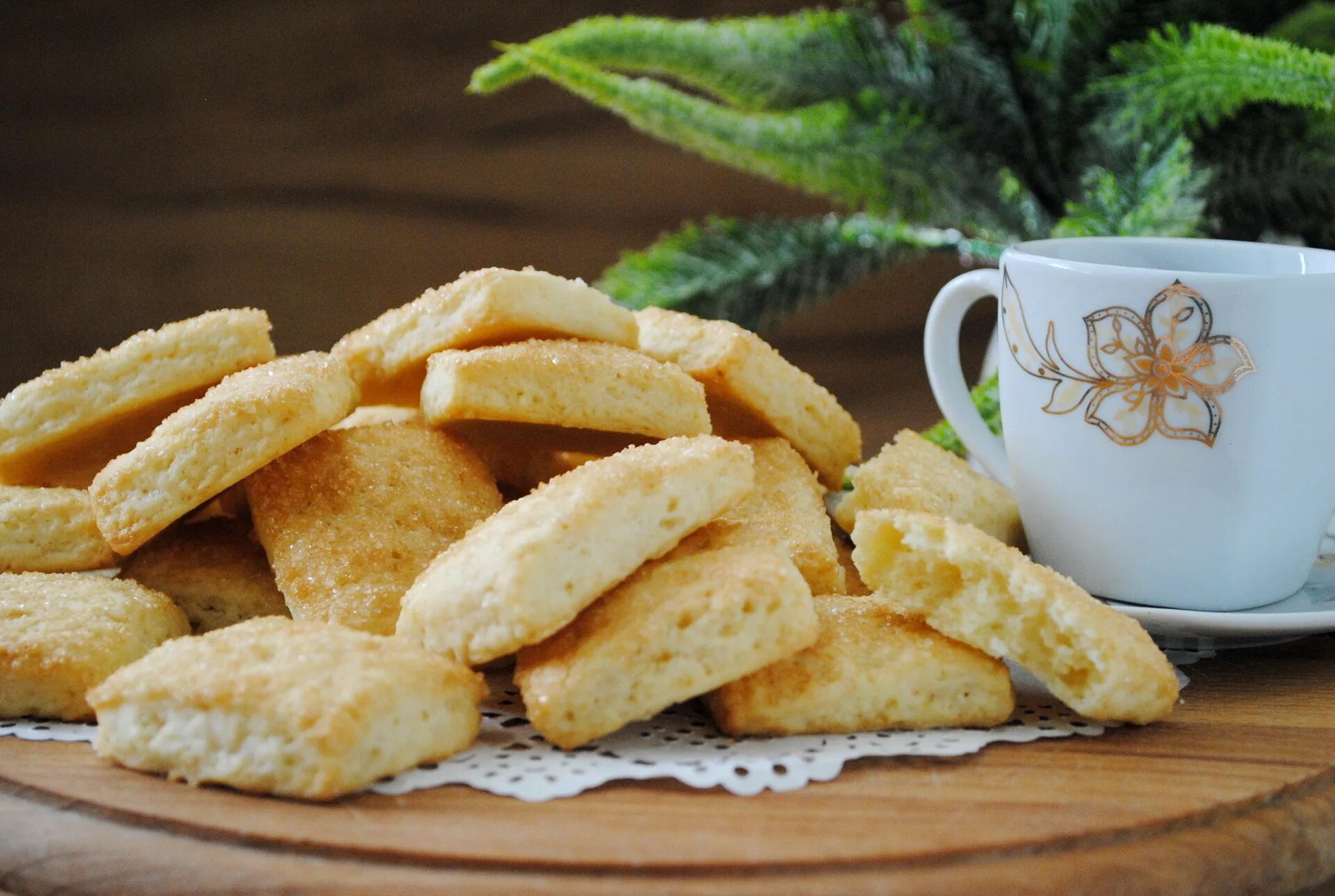 Печений к чаю рецепт вкусных. Сметанное печенье. Печенье к чаю. Печенье на сметане. Печенье кчау.