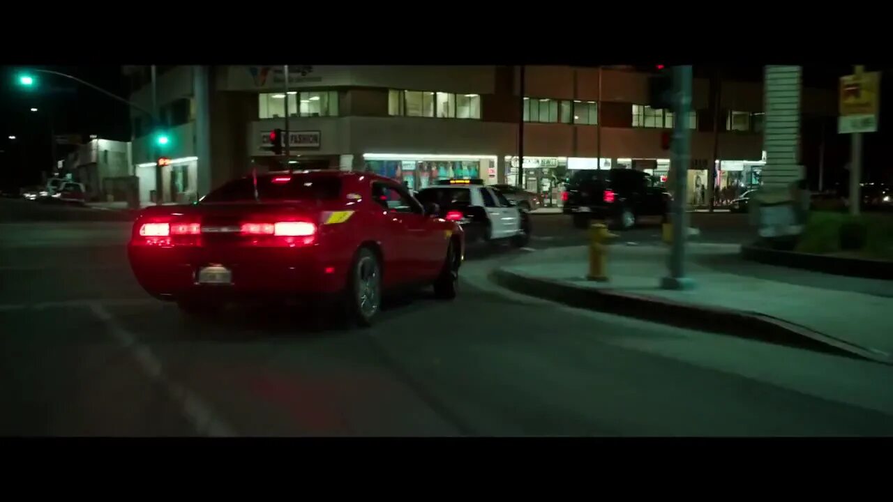 Car chase scene. Nightcrawler dodge. Nightcrawler car. Nightcrawler на машине. Nightcrawler сидит на машине.