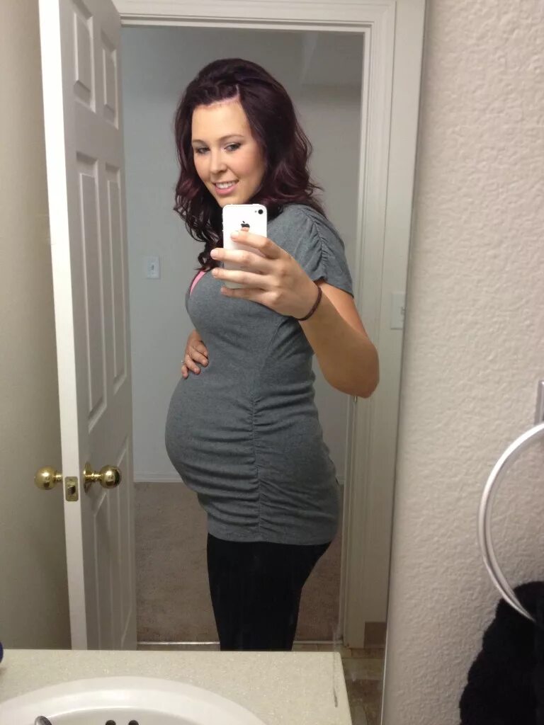 38 неделя 22 года. 38 неделя 22 года. 38 weeks pregnant. узи 34 недели беременности. Slim pregnant.