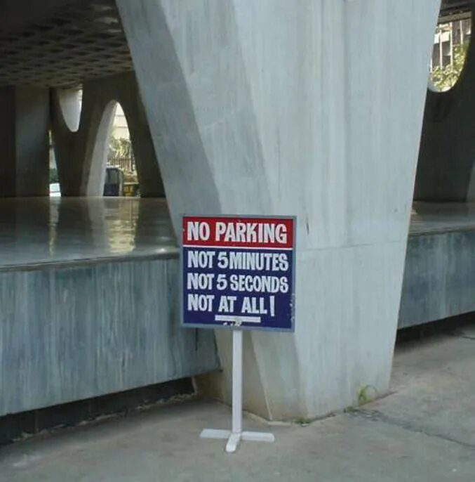 Often than not. Табличка ноу паркинг. вывеска ноу комментс. no parking not for minutes. parking not allowed signt.