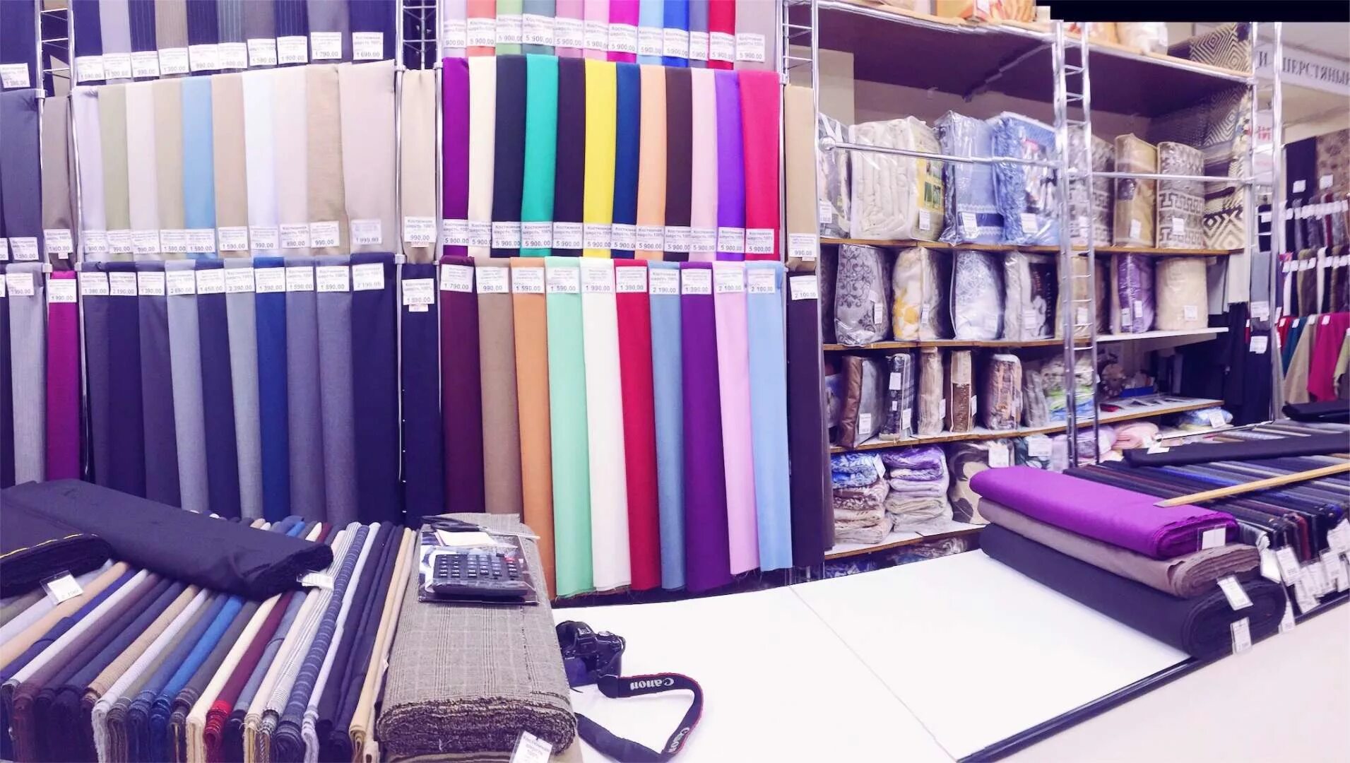 Магазин тканей на бабушкина. Дом ткани на финляндском. Магазин тканей комсомола 45 спб. Магазин дом ткани. Магазин ткани на комсомола в спб.