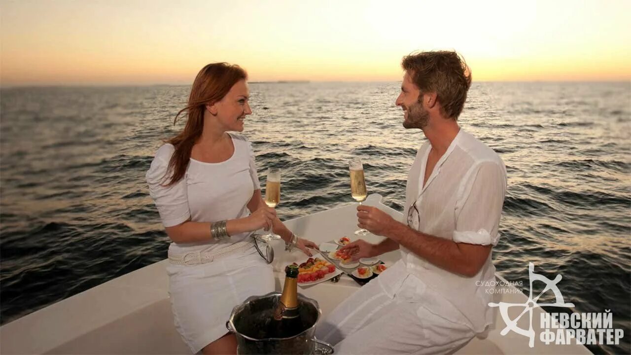 Свадебная фотосессия на яхте. Romantic ship. Romantic ship. Романтичная пара на корабле. Влюбленная пара на море.