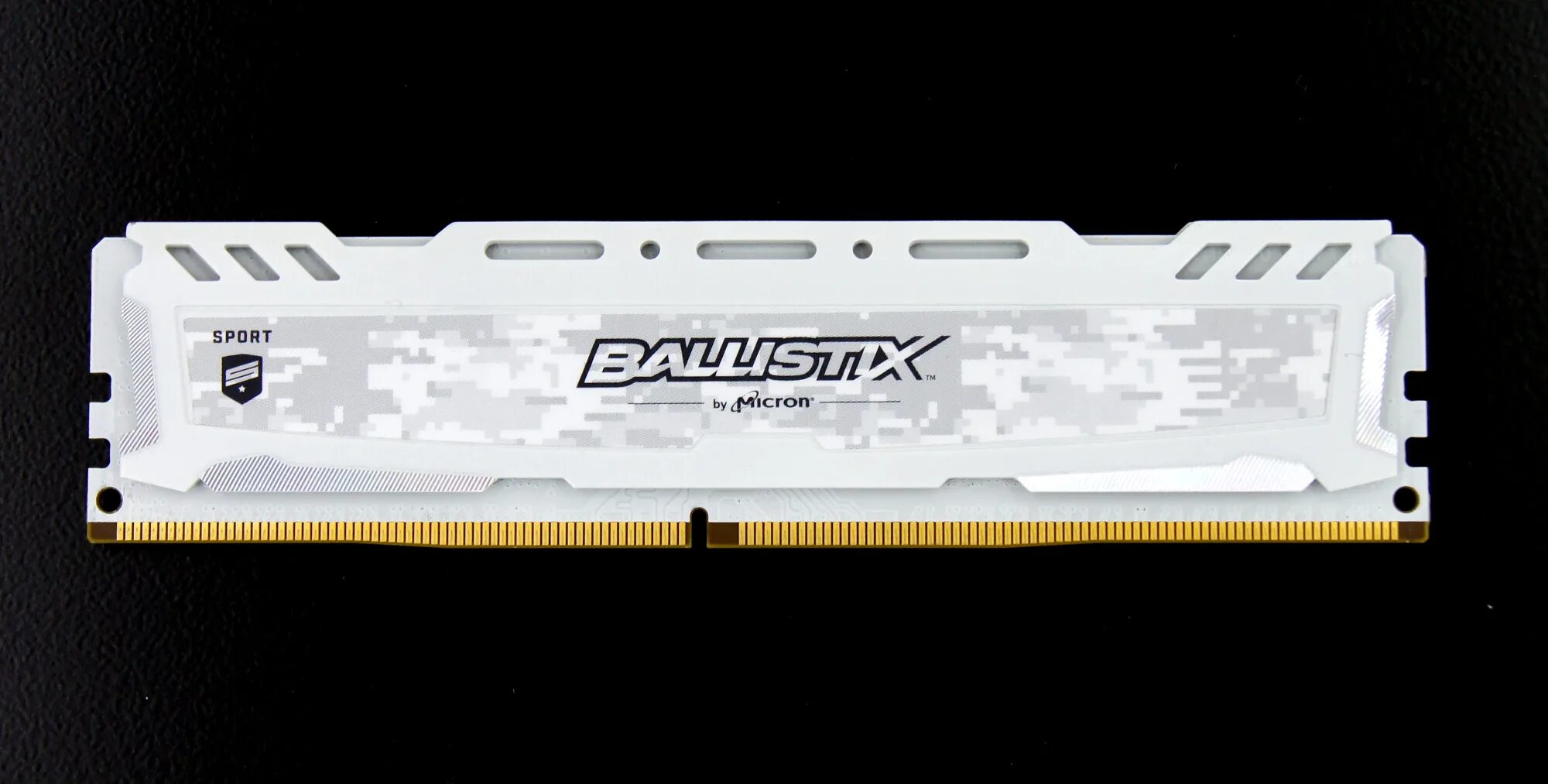 Память crucial ballistix ddr4. Crucial Ballistix ddr4 2666. Crucial Ballistix Sport lt bls4g4d240fse. Ddr4 crucial Ballistix Platinum. Crucial Ballistix ddr4 2666 Vengeance.