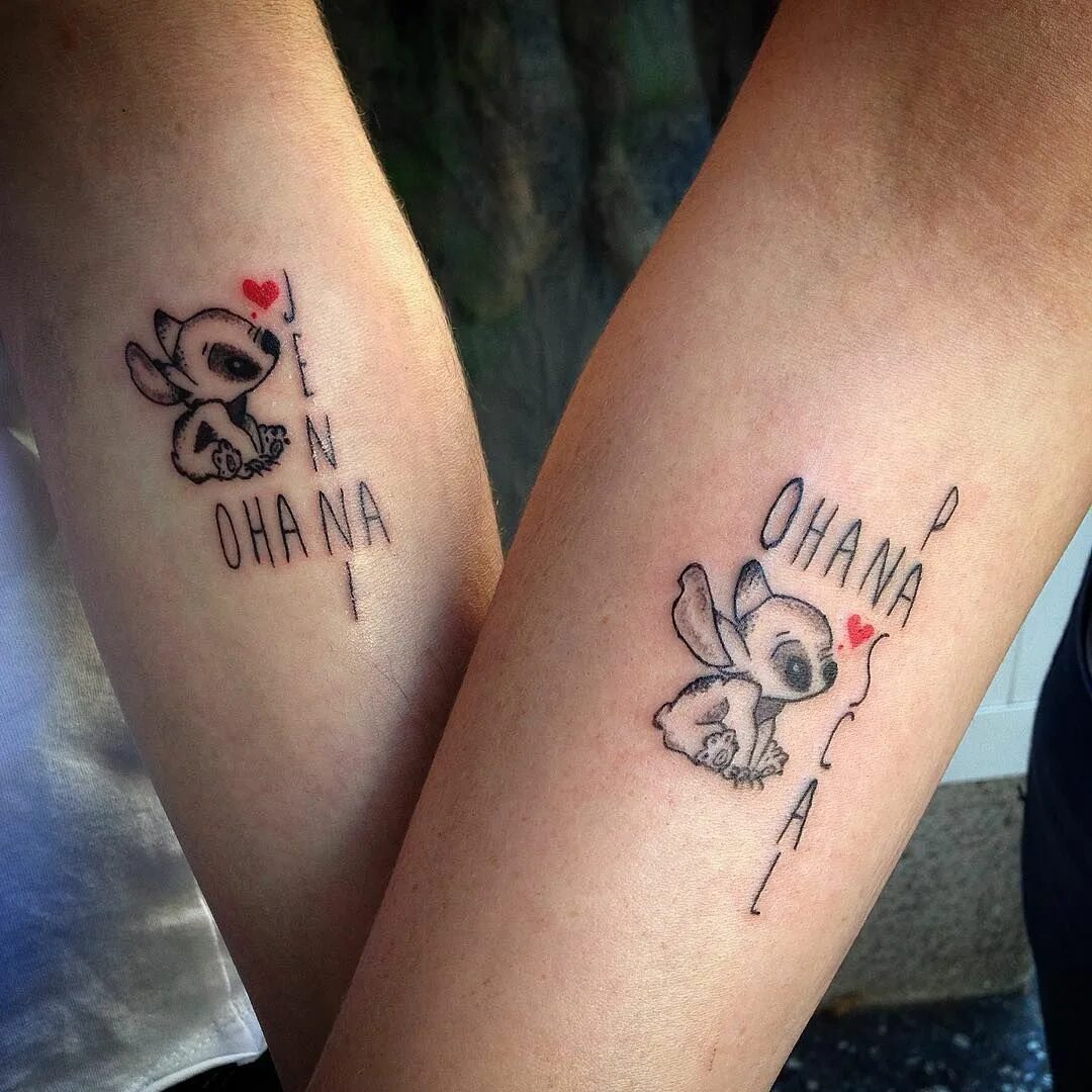 Парные тату. Парные тату для сестер. Парные Татуировки для влюбленных. Парные тату эскизы.