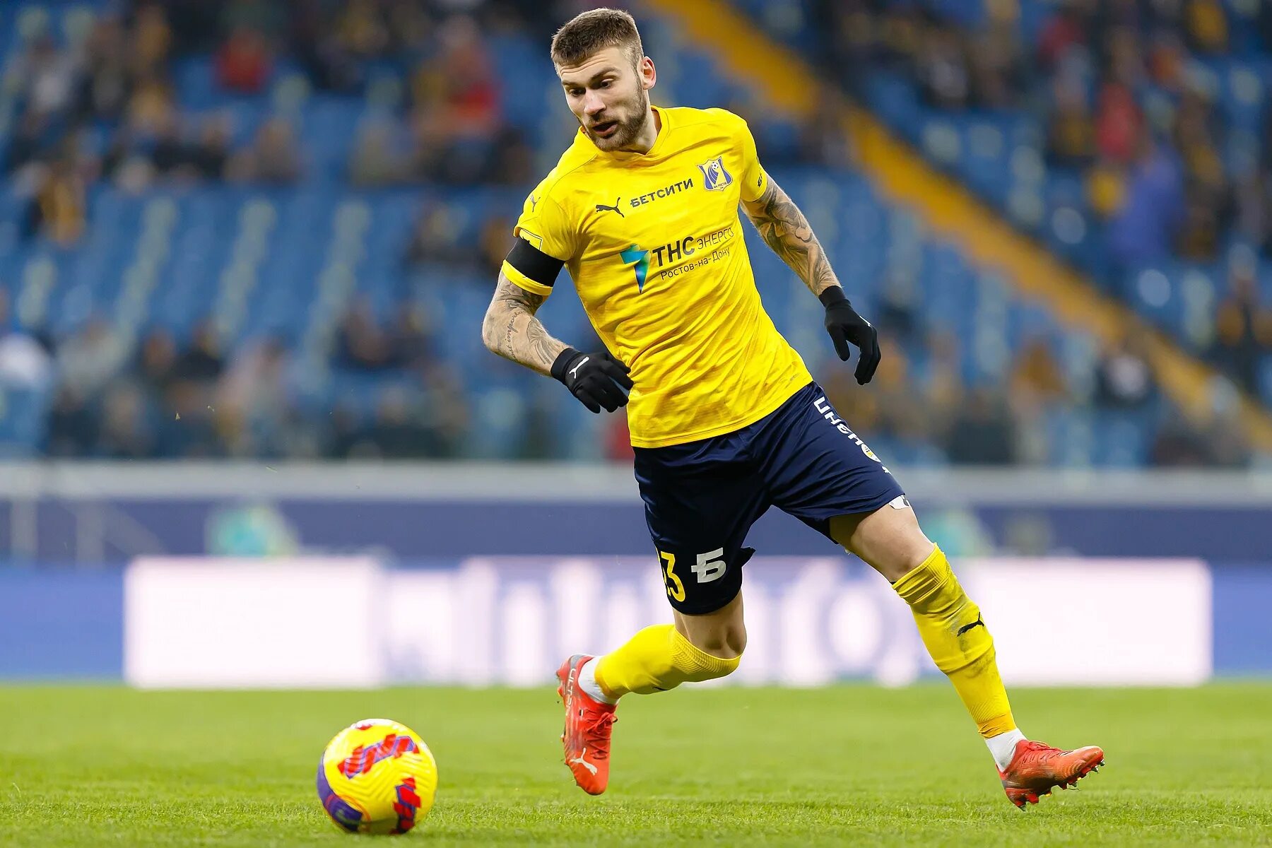 Футболисты футбольного клуба ростов. Фк ростов трансфермаркт. Фк ростов 2008 форма. Капитан команды фк ростов. Фк ростов 2021.