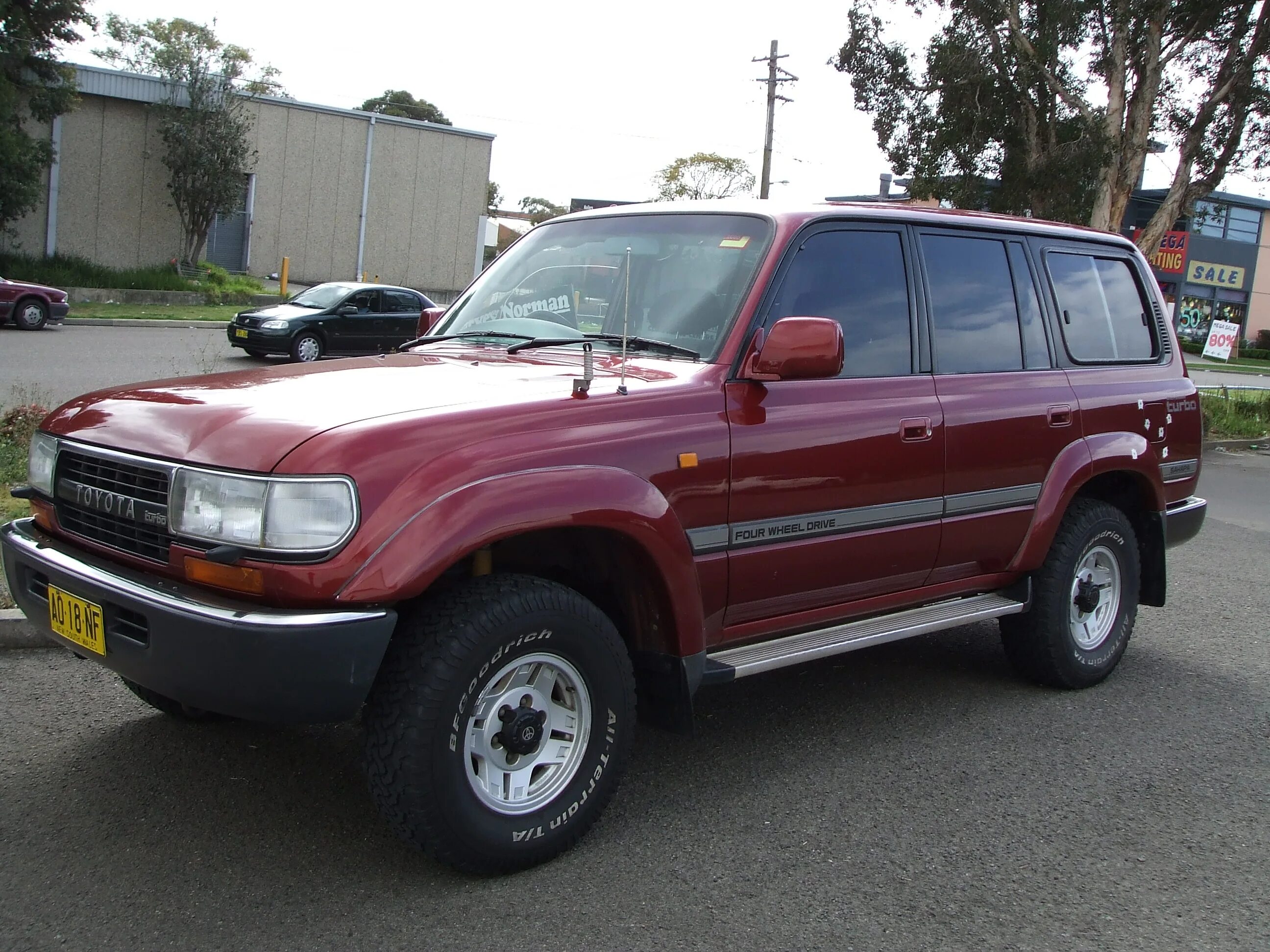 Ленд крузер 80 бу купить. Toyota Land Cruiser 80. Тойота ленд Крузер 80 красный. Тойота ленд Крузер 80 95г. Тойота ленд Крузер 80 4.2 дизель.