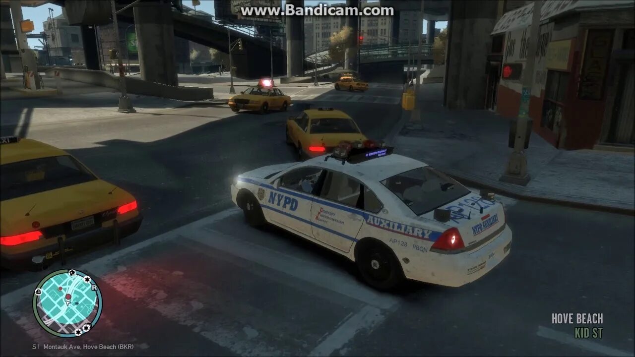 GTA 4 полиция Нью Йорк. GTA 4 полиция Нью Йорк скин. Разбитые машины в ГТА 4. Видео а 4 полицейский