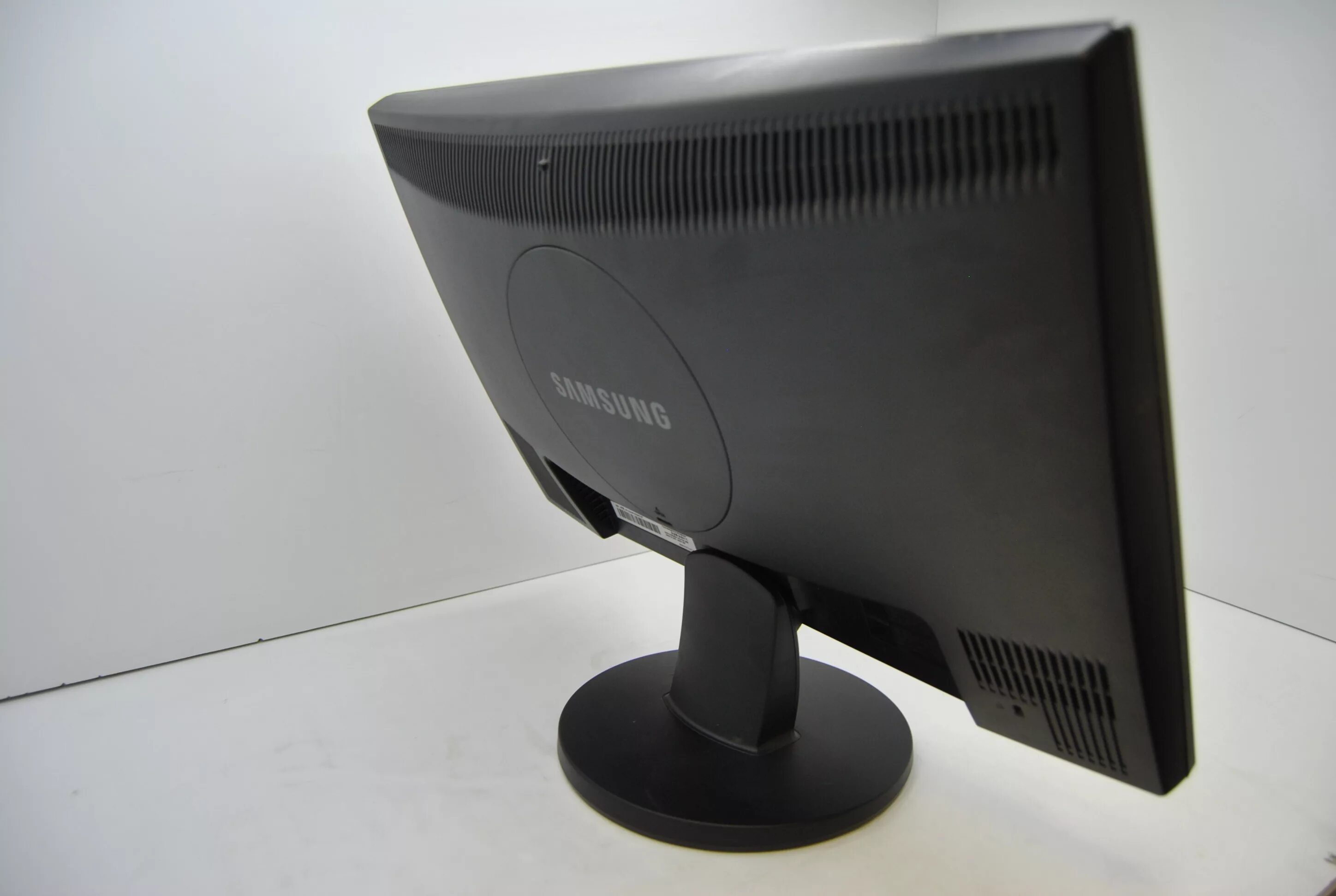 Монитор syncmaster 2243. Samsung syncmaster 2243. монитор syncmaster 2243nw. samsung syncmaster 2243sn. монитор samsung syncmaster 2243sn.