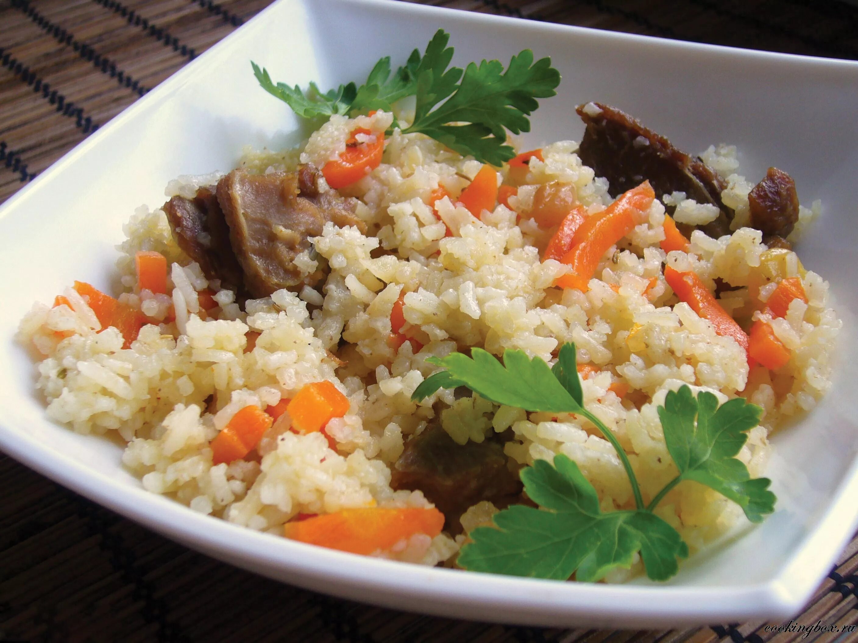 Как приготовить плов с грибами. Плов с грибами шампиньонами. Плов. Овощной плов с грибами. Овощной плов с рисом.