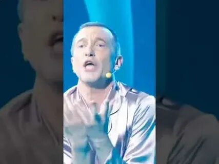 Кто поет одиночество