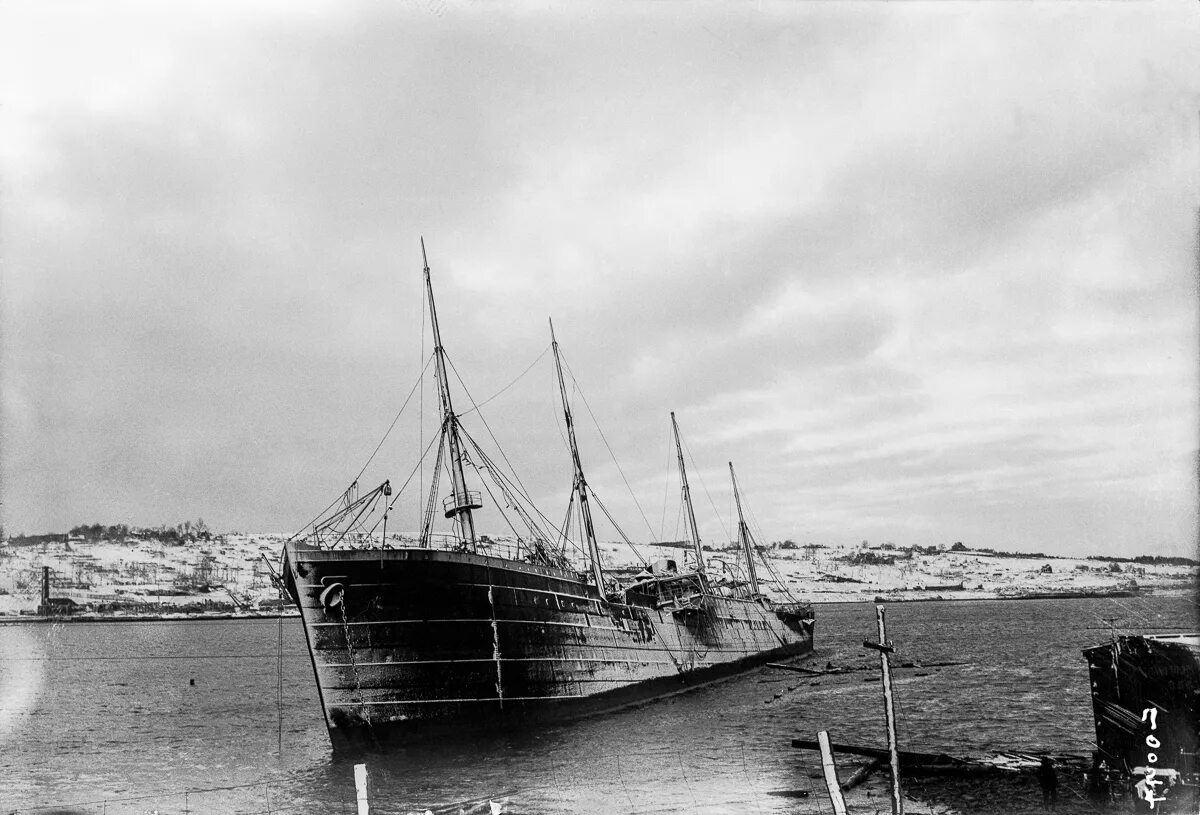 Французский пароход. Пароход Монблан Галифакс. Галифакс 1917 катастрофа. Взрыв парохода Монблан в Галифаксе в 1917.