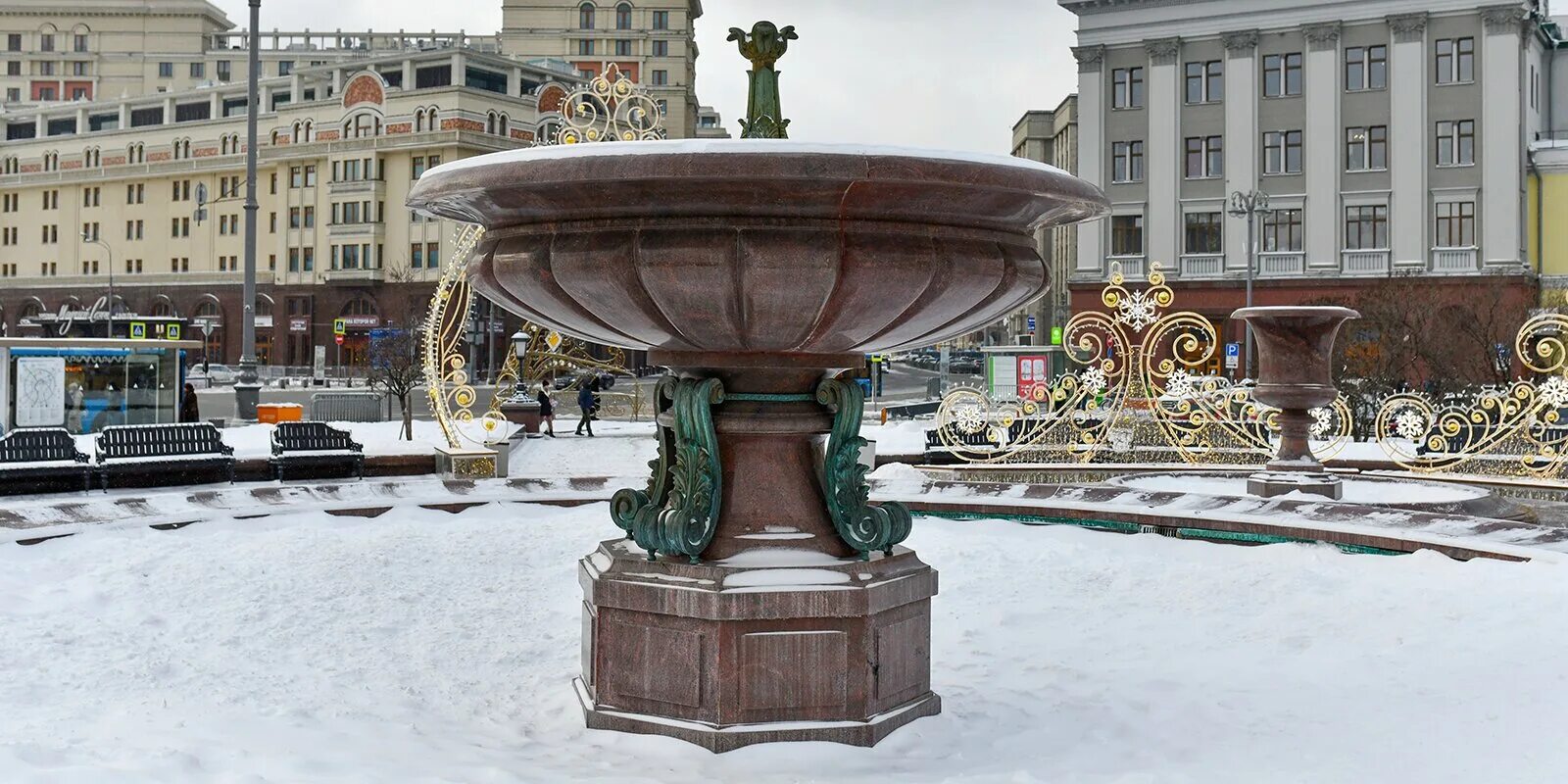 Создатель фонтана на театральной площади. Фонтан витали на лубянской площади. фонтан витали в москве на театральной площади.