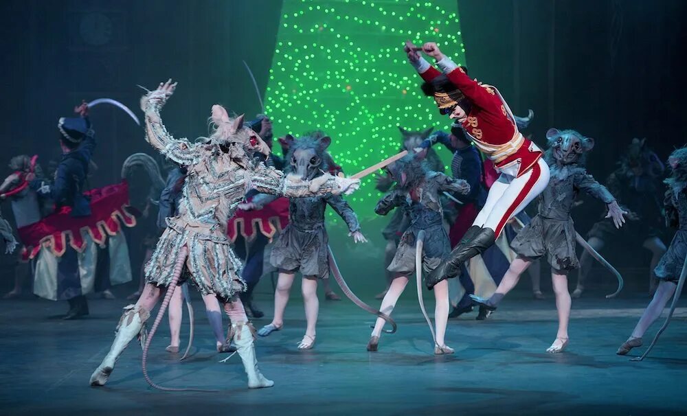 The nutcracker dance of the. Английский национальный балет. национальный балет испании. щелкунчик на английском. nutcracker.