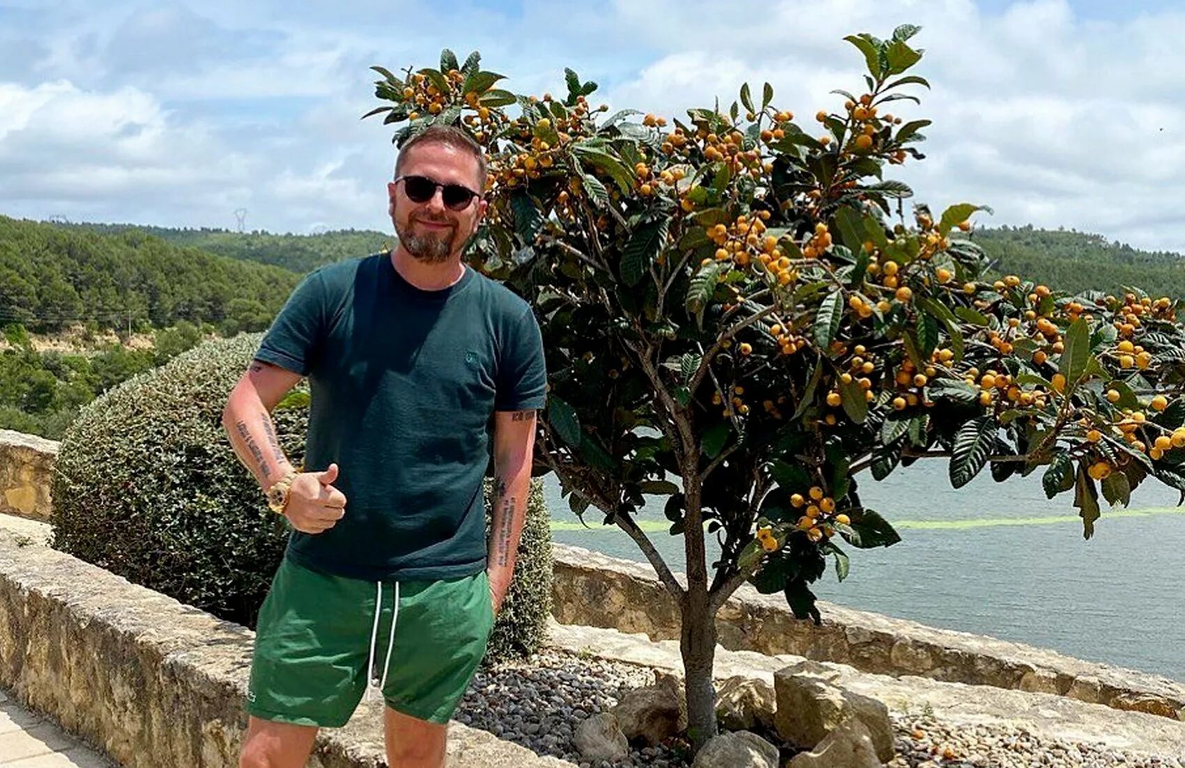 Дом анатолия шария в испании. Блоггер шария. Украинский блоггер шарий. Анатолий шарий. Шарий в москве 2021.