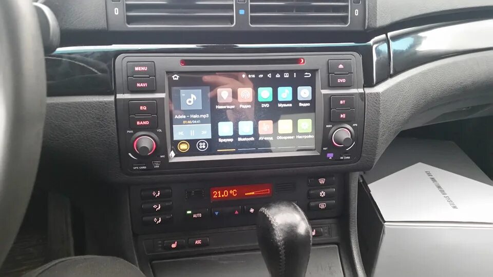 Магнитола андроид бмв е39. Штатная андроид магнитола бмв е46. Андроид магнитола е46. Bmw e90 салон магнитофон климат. Андроид на е46.