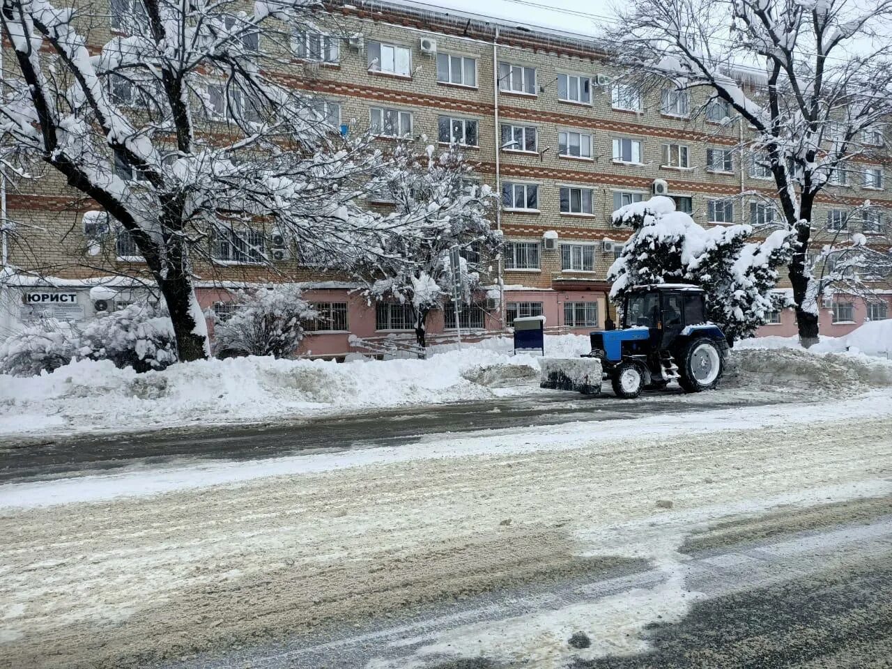 Учреждения майкопа. Министерство труда и социального Майкоп. Майкоп февраль. Майкоп в фотографиях февраль 2021. Майкоп в феврале фото.