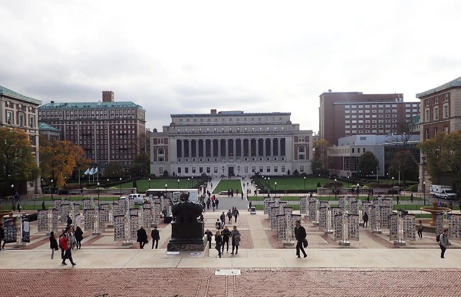 Колумбийский университет в Нью-Йорке. Columbia University кампус. Колумбийский университет в Нью-Йорке кампус. Колумбийский колледж в Нью-Йорке кампус.