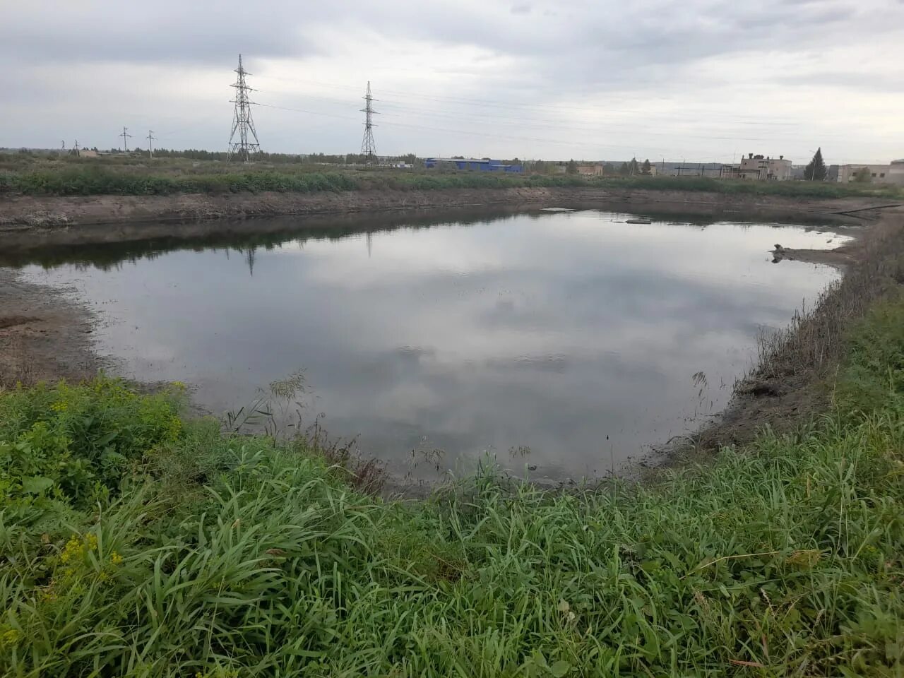 Воняет сероводородом. Сероводородные источники Суксун. Облако сероводорода. Выброс сероводорода в Днепровском Лимане. Сероводород в Жасминских прудах.