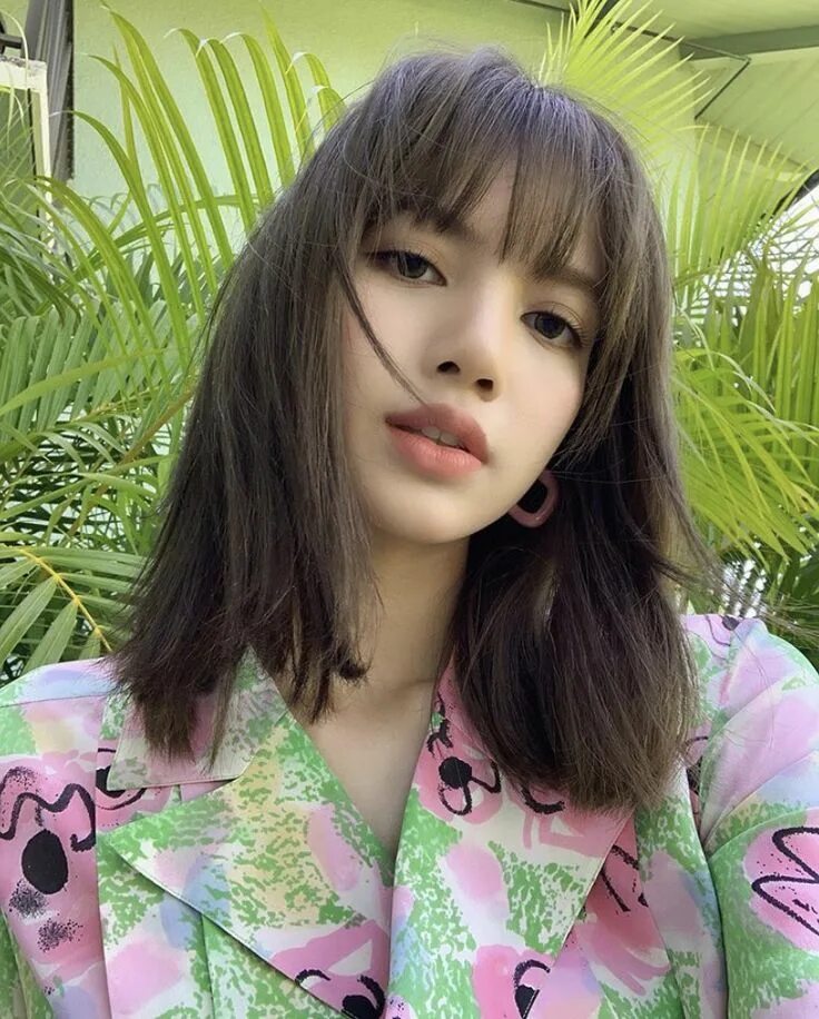 Лиса манобан 2025. Лалиса манобан. lisa blackpink. blackpink лалиса манобан. стеклянное лицо кореянки.