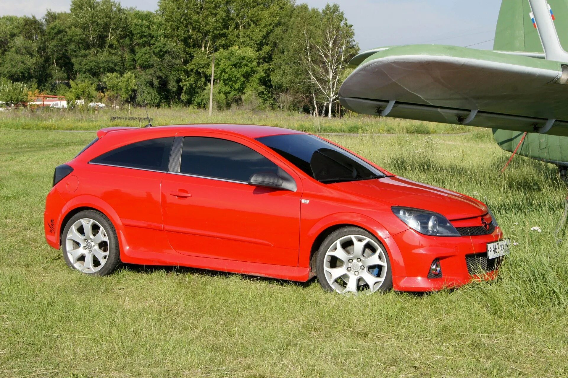 Опель тюнинг купить. Opel Astra h OPC. Opel Astra h красная.