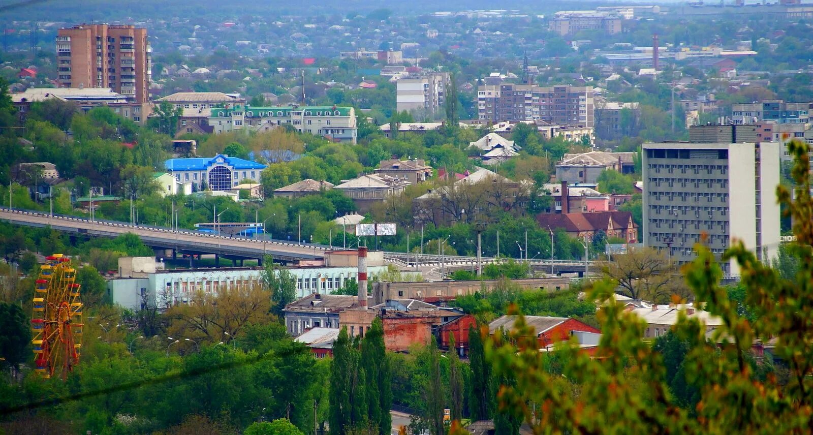 Россия г луганск. Дзеба Луганск. Луганск город. Виды Луганска. Красивые виды Луганска.