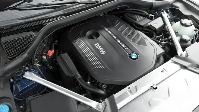 Какой двигатель бмв самый надежный. Bmw x4 m40d под капотом. 2018 bmw x4 под капотом. bmw m3 40i. бмв x5 4.0i sport pro под капотом.