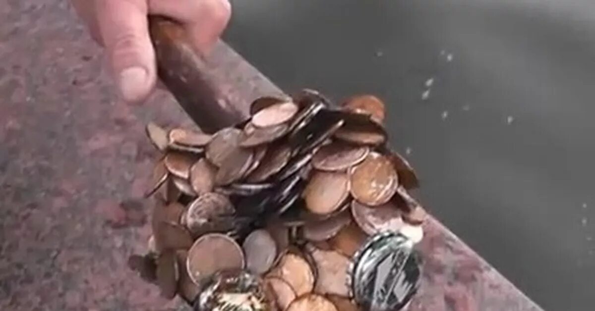 Можно ли поднимать монету