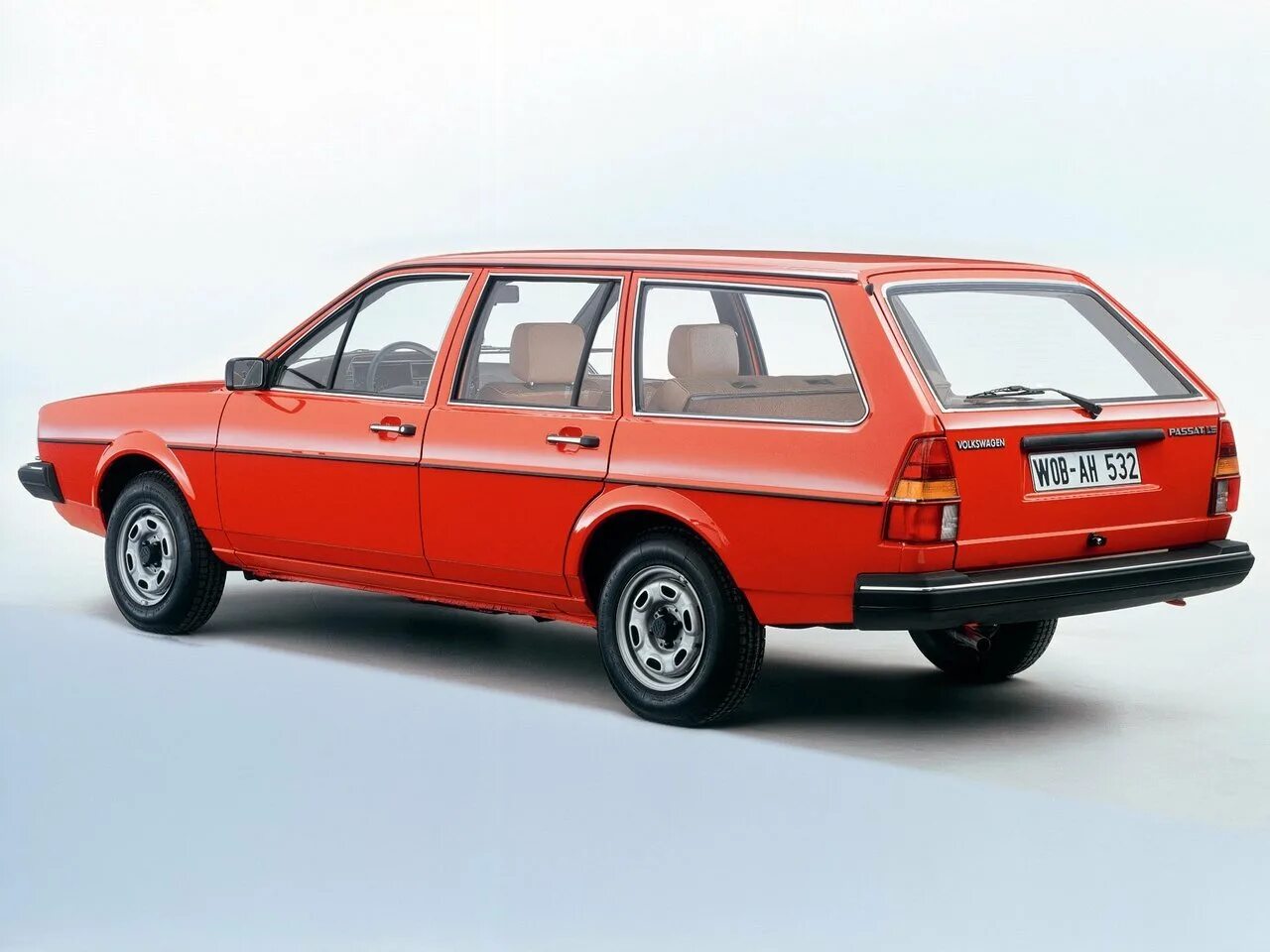 Passat variant santana. Фольксваген пассат b2 универсал. vw passat b2. volkswagen passat b2 хэтчбек. vw passat b2 седан.