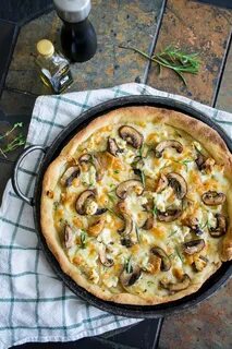 Пицца с шампиньонами и сыром рецепт