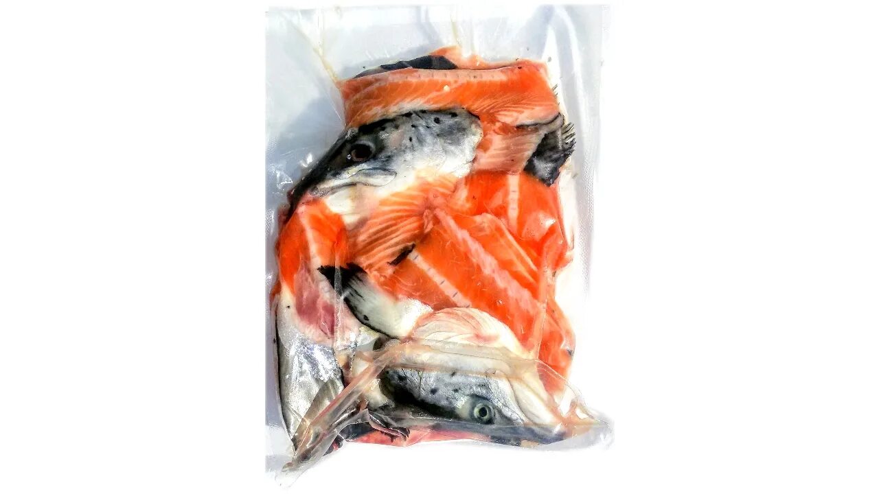Суповой набор форель. Суповой набор для ухи из лосося. Суповой набор семга. Суповые наборы из красной рыбы. Набор для ухи из форели.