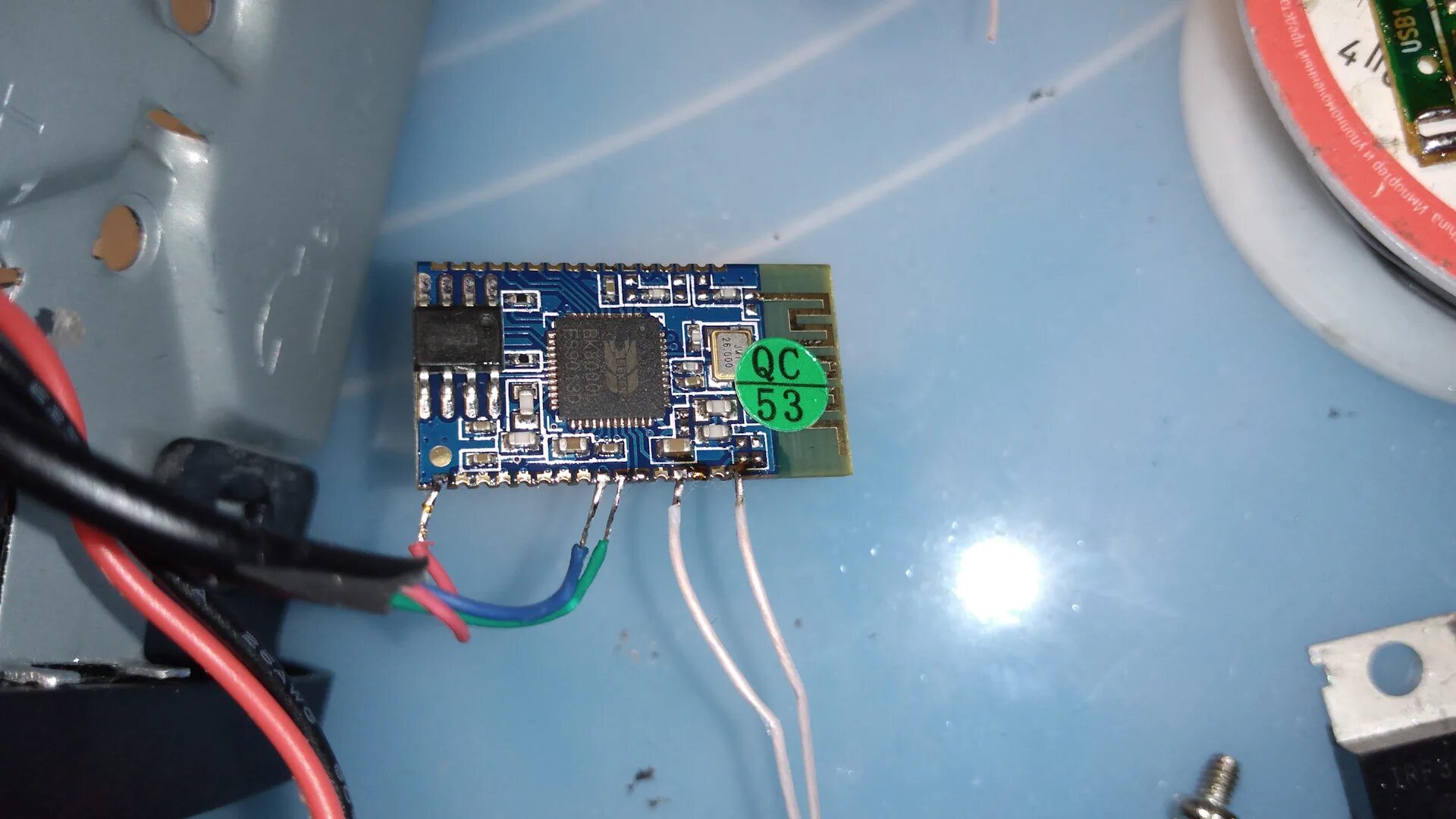 Как соединить блютуз колонки между собой. Bluetooth модуль bk8000l. bk8000l 30 pin. блютуз модуль bk8000l распиновка. bk8000l в магнитолу.