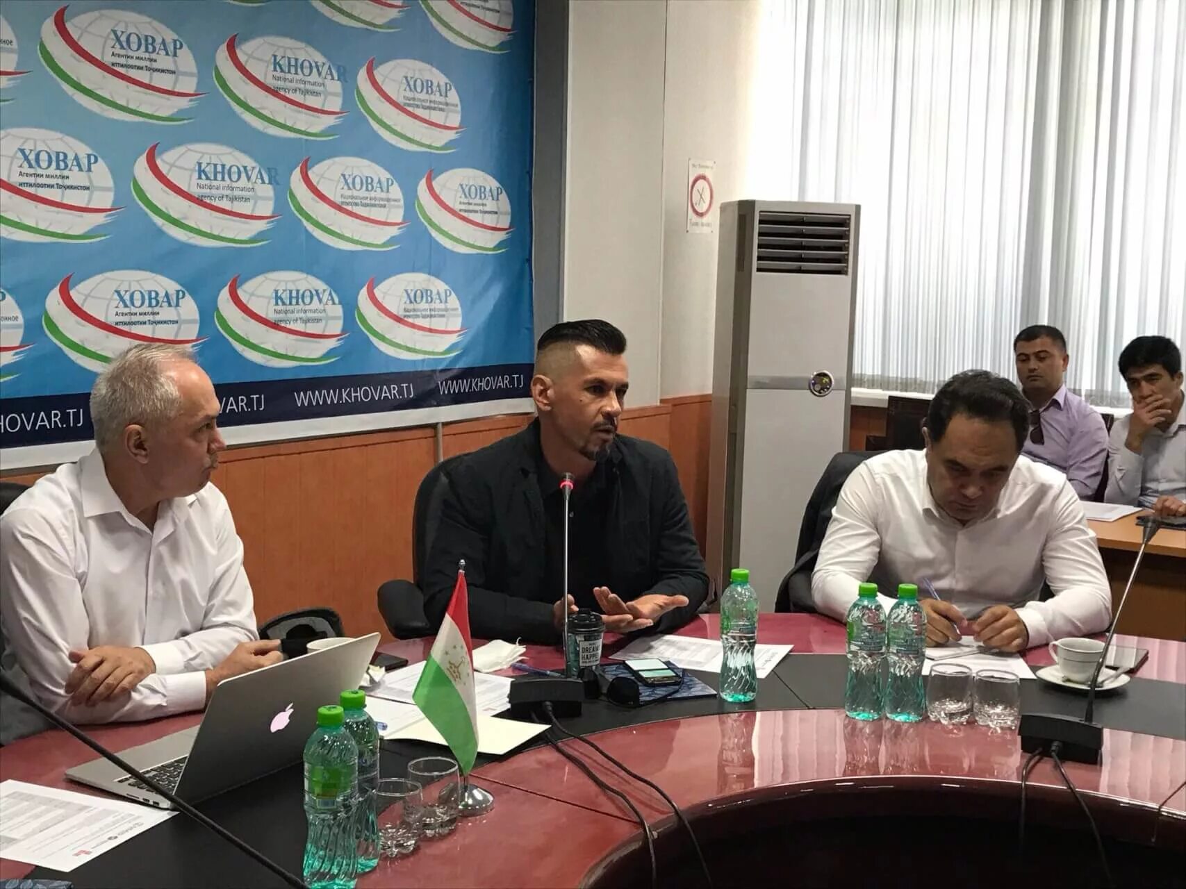 Ахбор таджикистан. Душанбе телевидение. Телевидение таджикистана. Tv tajikistan. Каналы таджикистана.