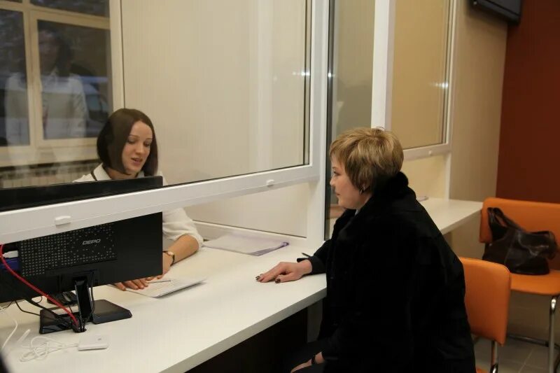 мфц мурманск хлобыстова. рабочее место налогового инспектора. мфц медведково ул. полярная 2. работа мфц полярный.