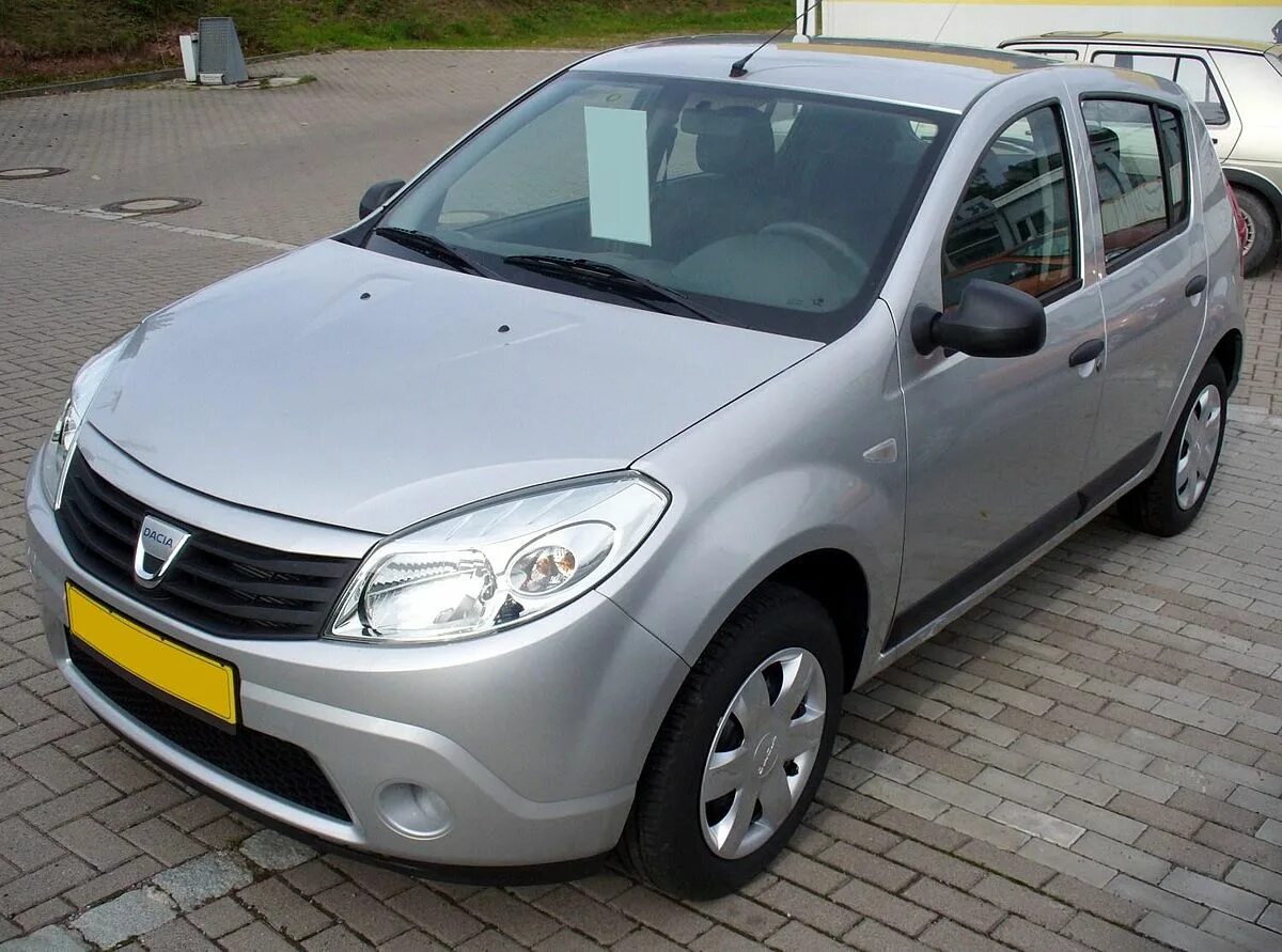 Renault sandero 1 поколение. Renault Sandero 1. Рено Сандеро 1 поколения. Рено Сандеро 1.4. Рено Сандеро 1покаление.