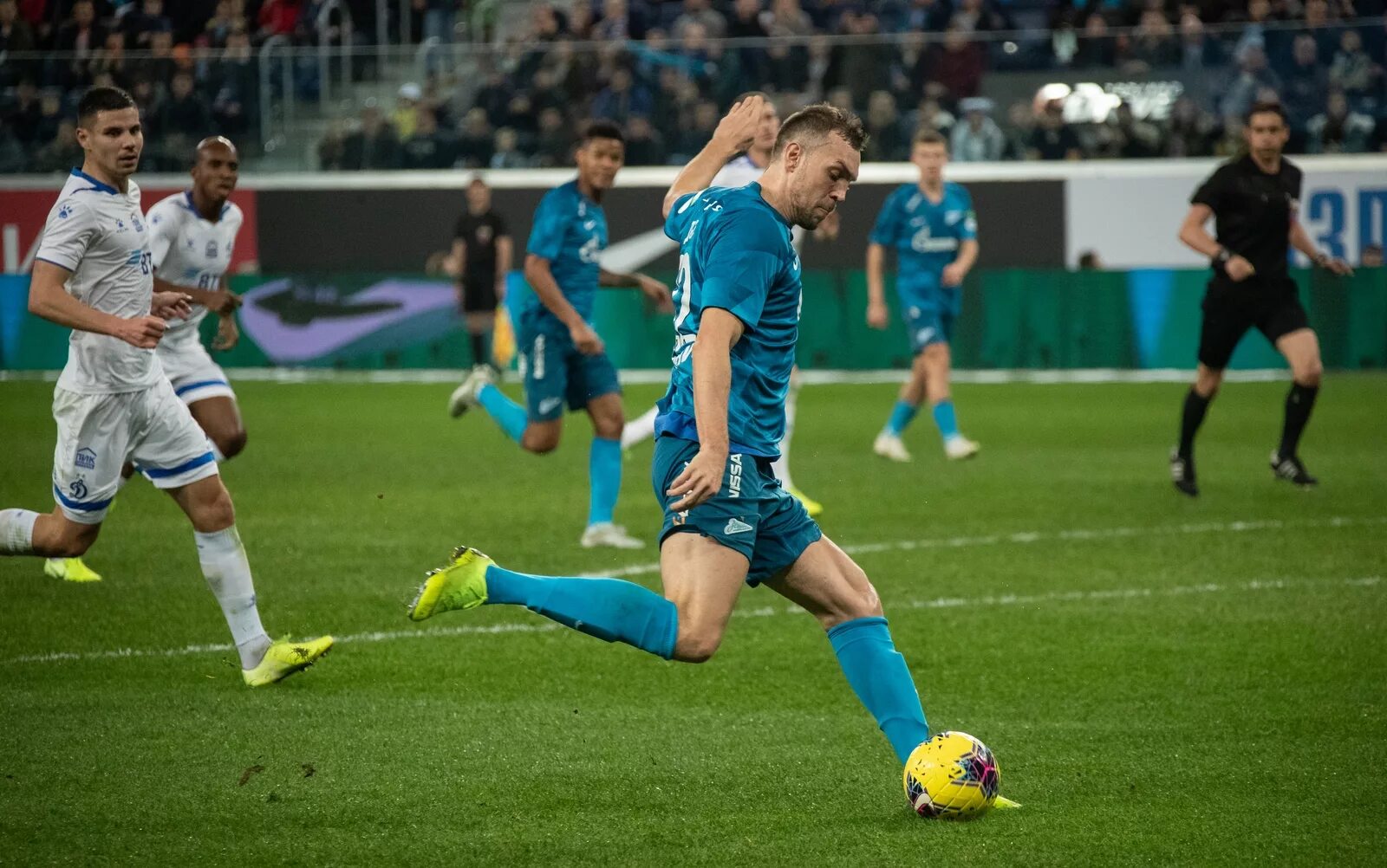 Спб зенит новости. Зенит Динамо 2019/20. Россия Зенит клуб. Zenit Saint Petersburg Football Club.