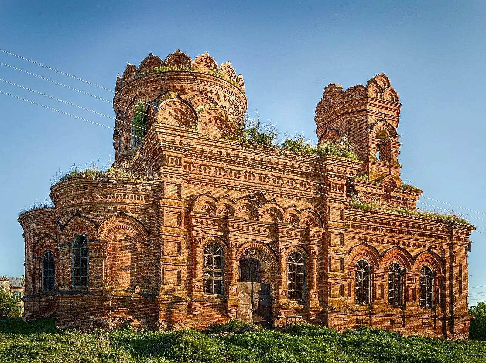 Храм в Кутьино Саратовская область. Храм Николая Чудотворца с Кутьино. Храм Николая Чудотворца в селе Кутьино. Храм Кутьино Новобурасского района. Красивые места саратовской