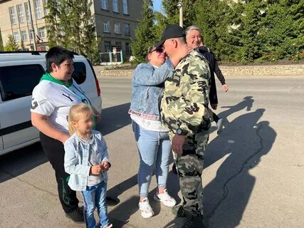 Мамами участники