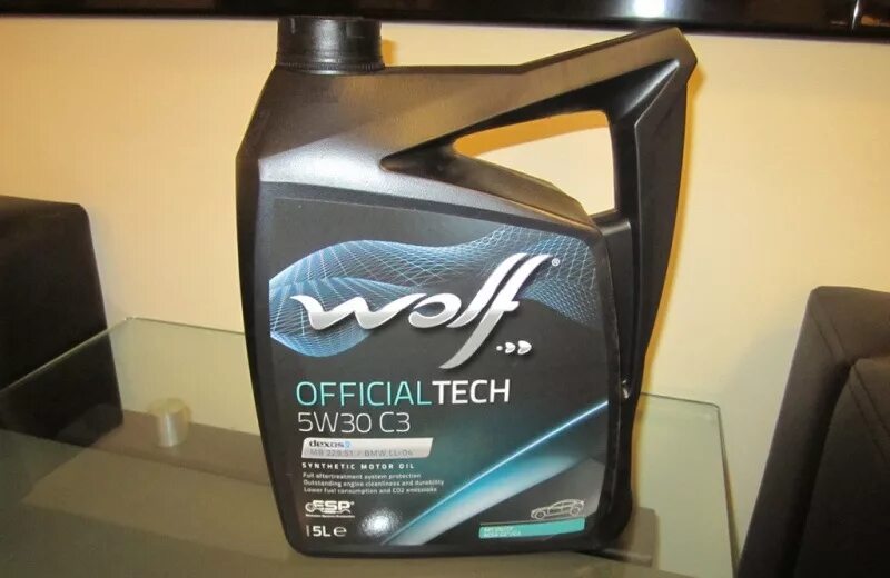 Масло с2 5w30. Wolf OFFICIALTECH 5w30 артикул 8308116. Wolf OFFICIALTECH 5w30 c3. Wolf 5w30 dexos2. Масло моторное Wolf OFFICIALTECH 5w30 c3 1l.